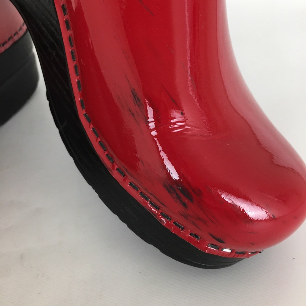 Dansko Red Patent Leather Professional Clogs Classic Comfort Work Shoes Size 8 - Picture 5 of 12